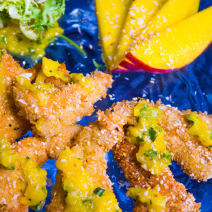 Receta fingers de pollo al mango con pimiento, cebolla, comino y perejil